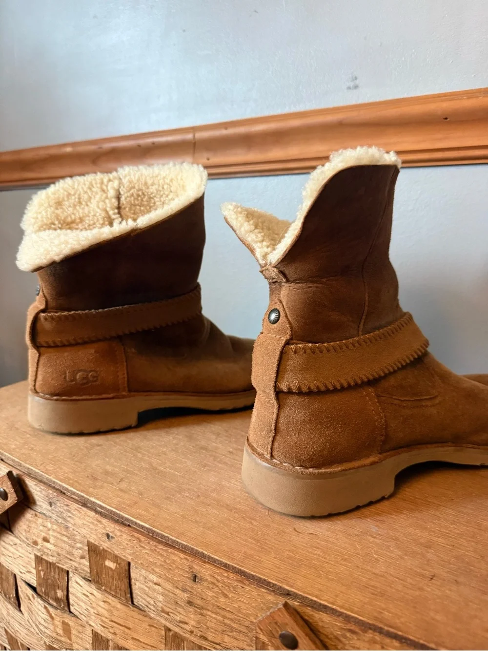 UGG cedric chestnut